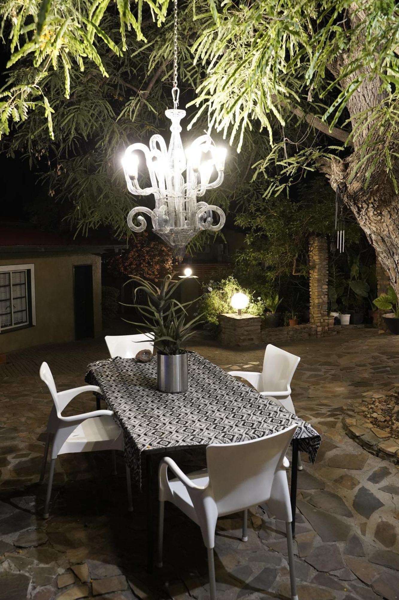 Alluring Self Catering 2 Bedroom Villa At Bokmakierie Villas Windhoek Exterior photo